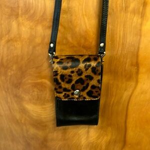 PATRICIA NASH. DYED COW HAIR HIDE CHEETAH PRINT CROSSBODY. SO CUTE!!!  NWOT
